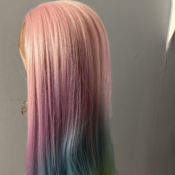 Lace front synthetic wig - Picture 6 of 14